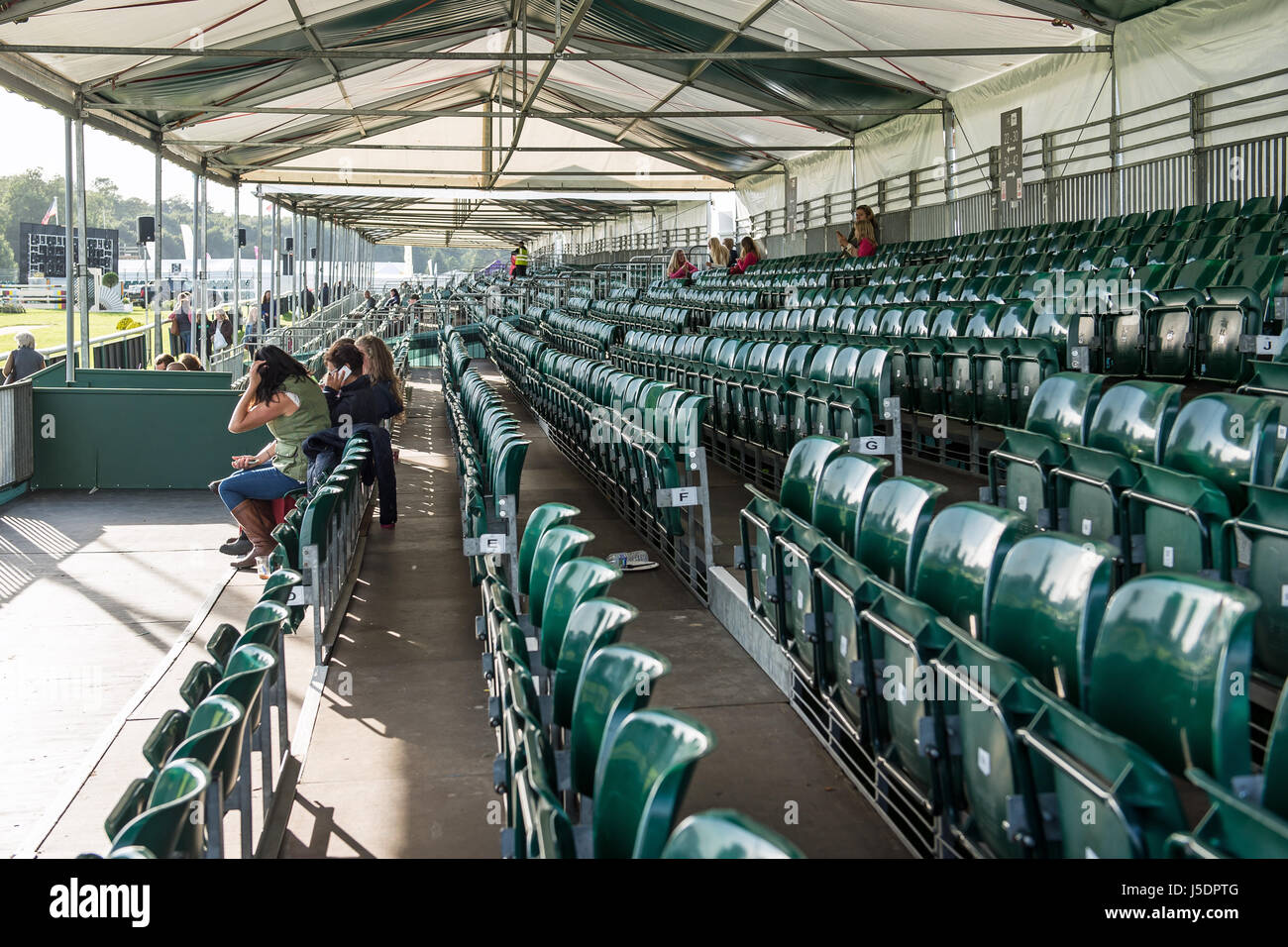 Burghley Showground posti a sedere intorno all'arena Foto Stock