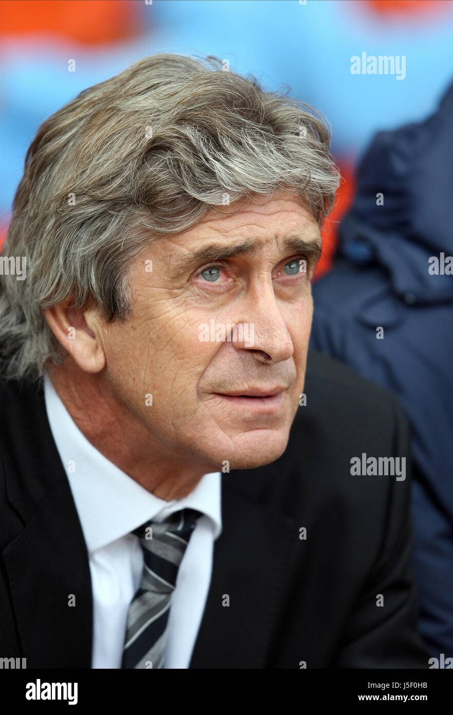 MANUEL PELLEGRINI ASTON VILLA V MANCHESTER CITY VILLA PARK Birmingham Inghilterra 28 Settembre 2013 Foto Stock