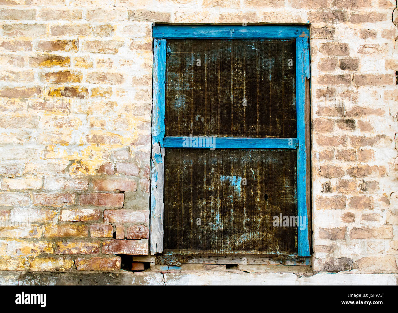 Un vecchio telaio della finestra Foto Stock