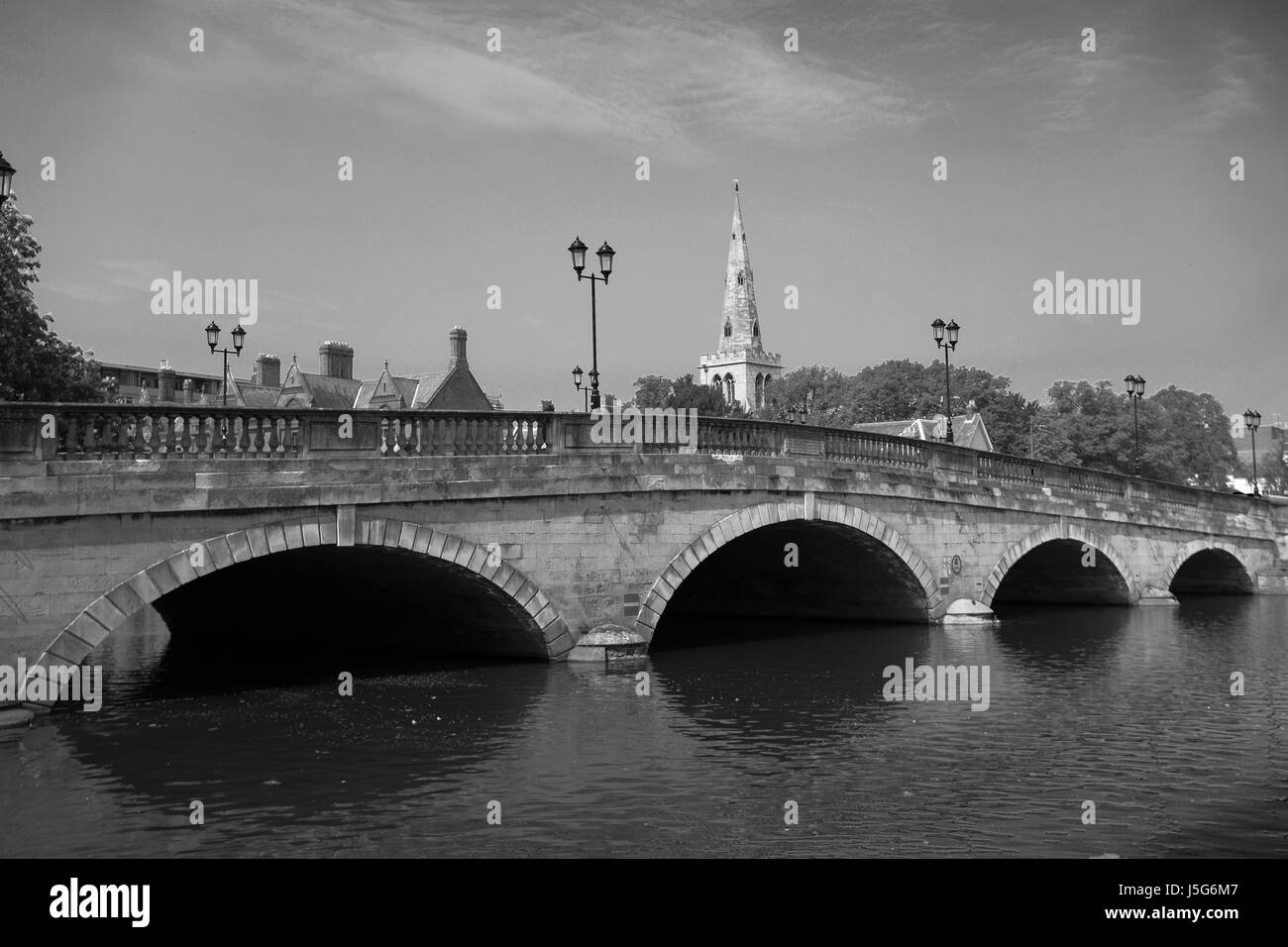 Il ponte sul fiume, il Fiume Great Ouse, Bedford città; Bedfordshire County, England, Regno Unito Foto Stock