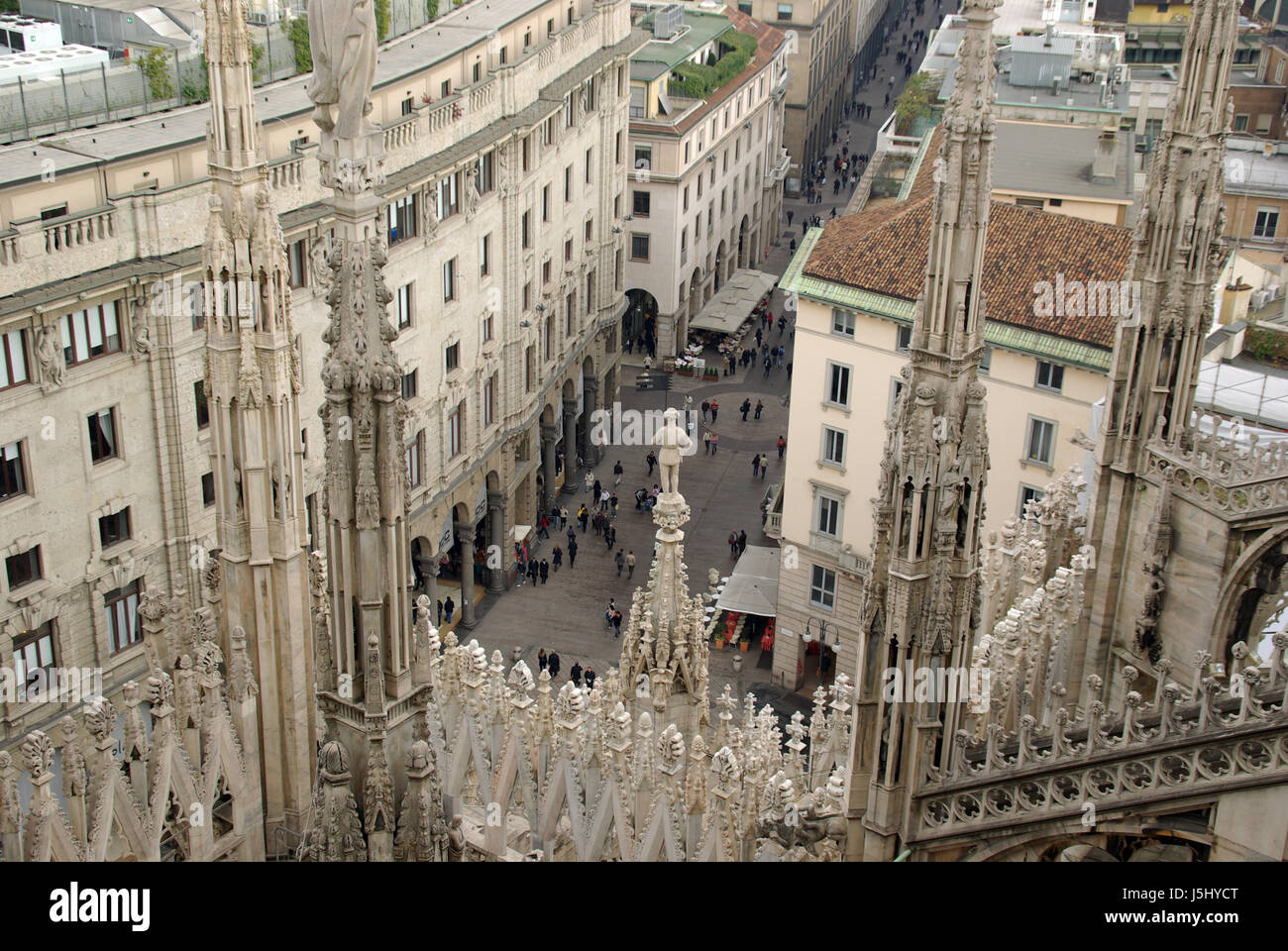 Vista dal duomo di Milano Foto Stock