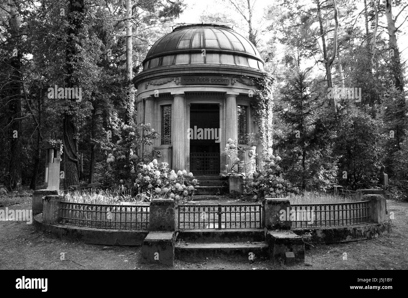 Sepoltura nel cimitero stahnsdorfer Foto Stock