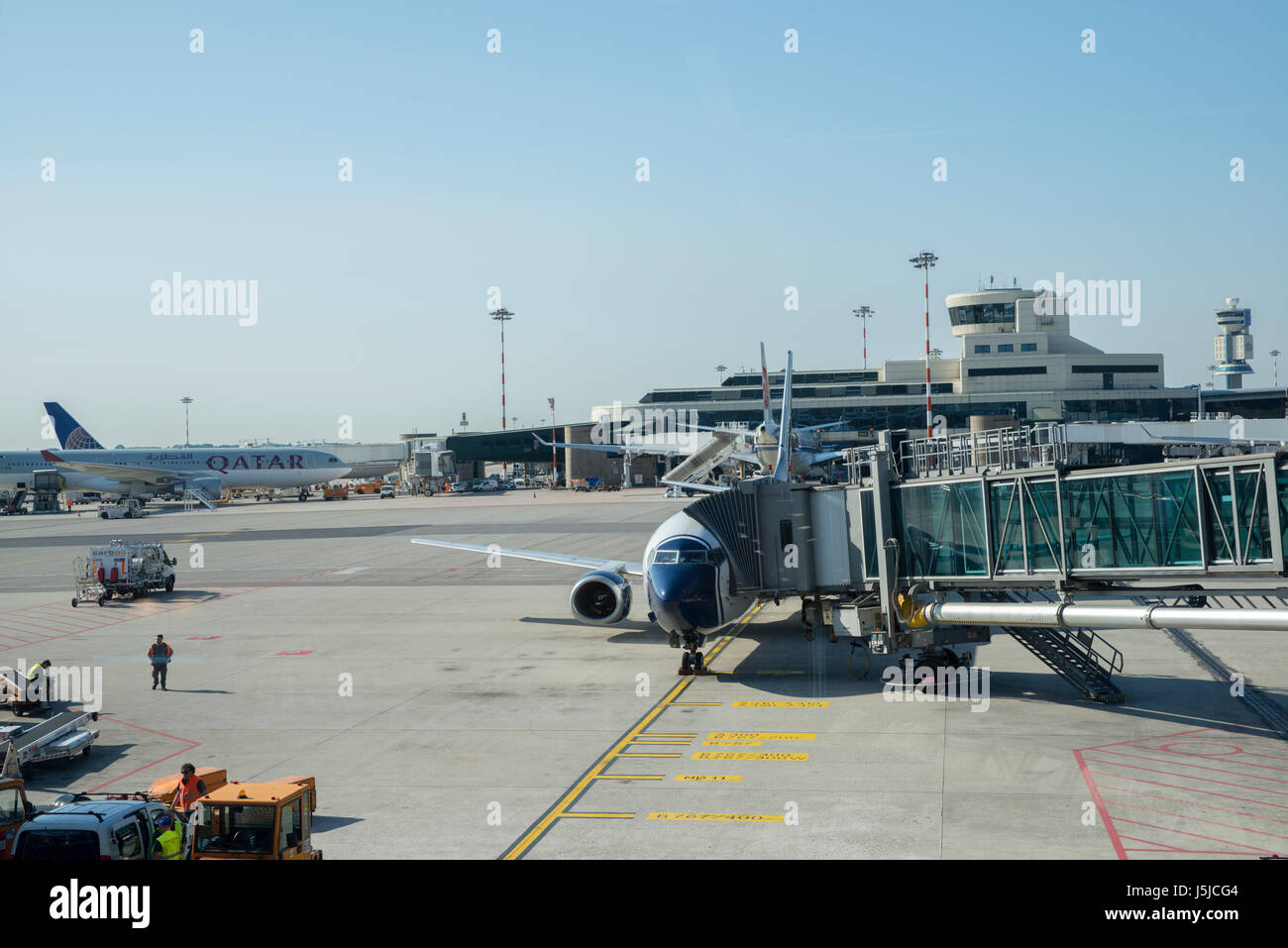 La Tarmac all aeroporto internazionale di Milano Malpensa, Milano, Italia Foto Stock
