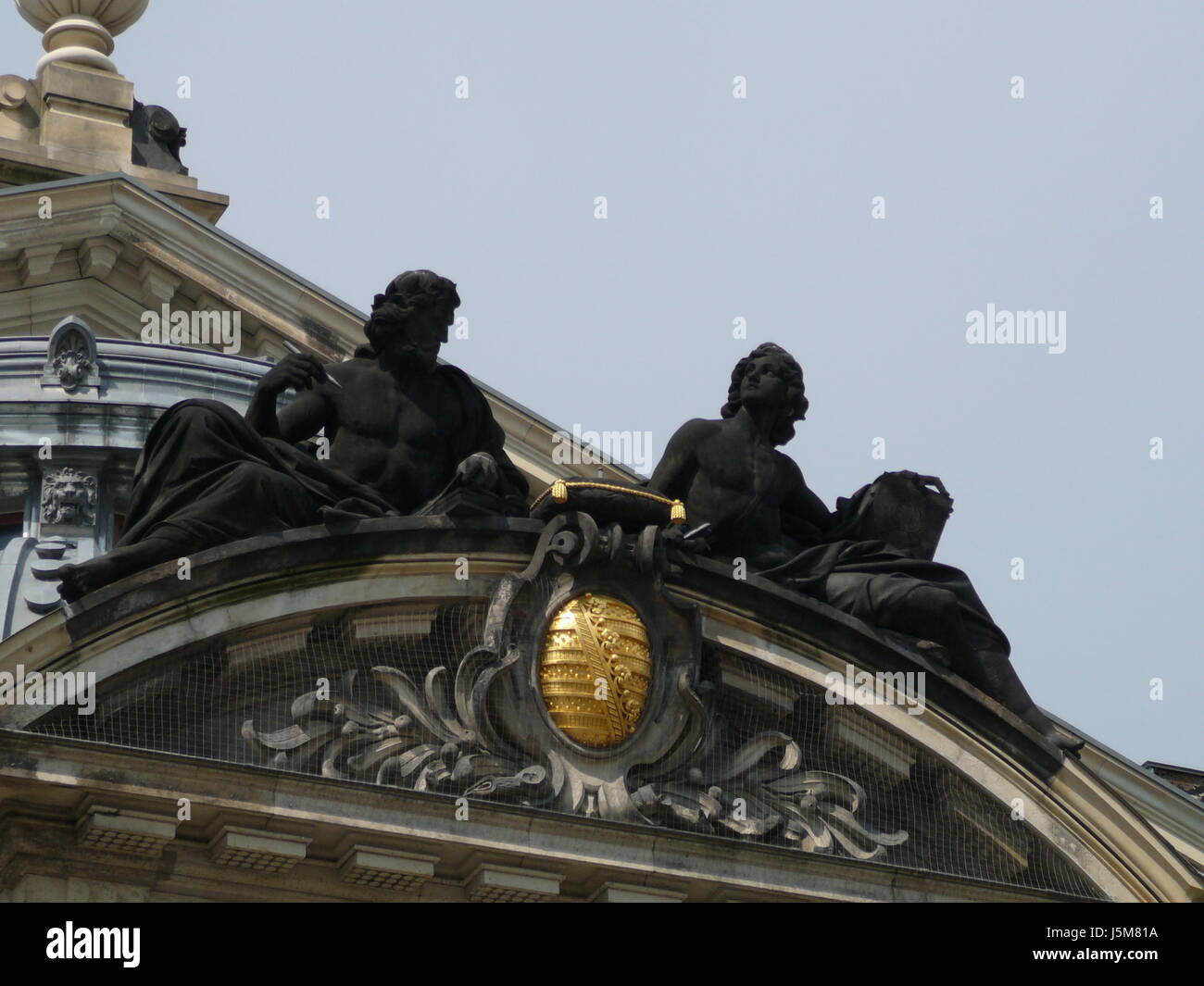 Arte storica statua Dresden dèi statura scrittore accademia accademia delle arti del libro Foto Stock