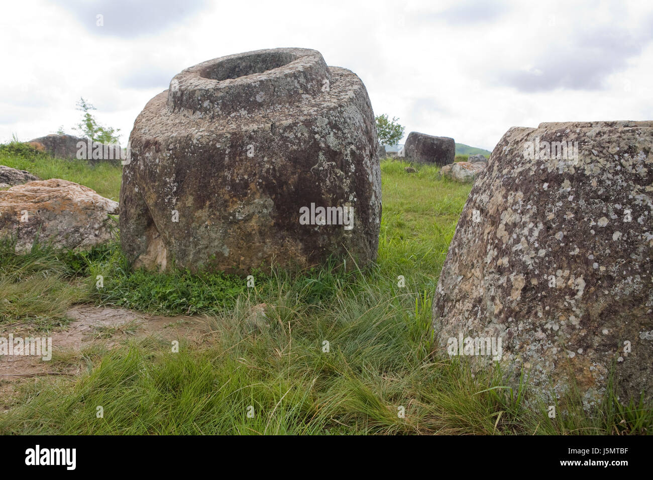 Cultura asia brocca in arenaria di archeologia di scavo bellarmino dolmen ebene der Foto Stock