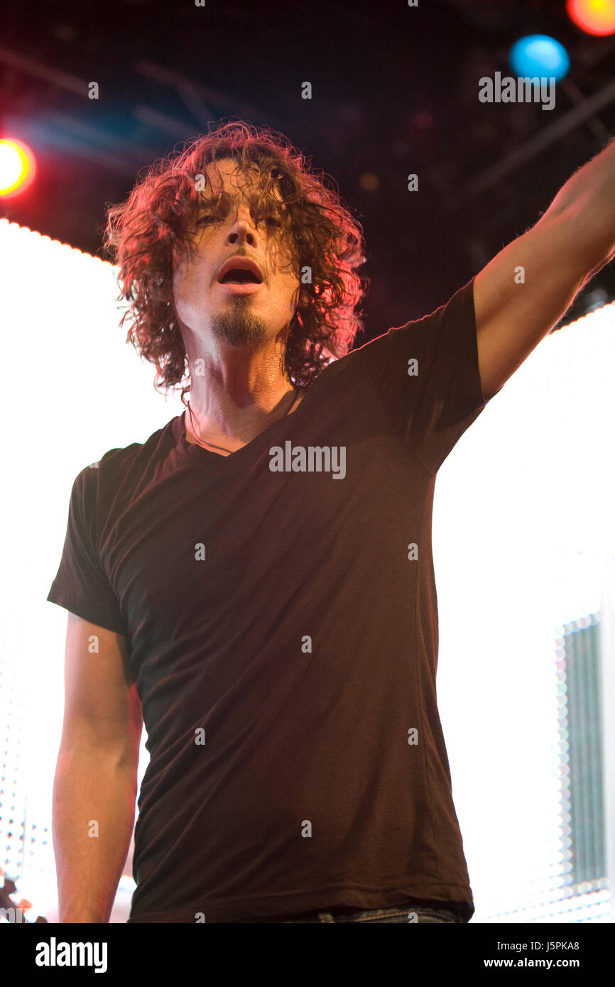 CHRIS CORNELL esecuzione presso la House of Blues di Hollywood, CA USA il 25 ottobre 2008. Foto © Kevin Estrada / Media punzone Foto Stock