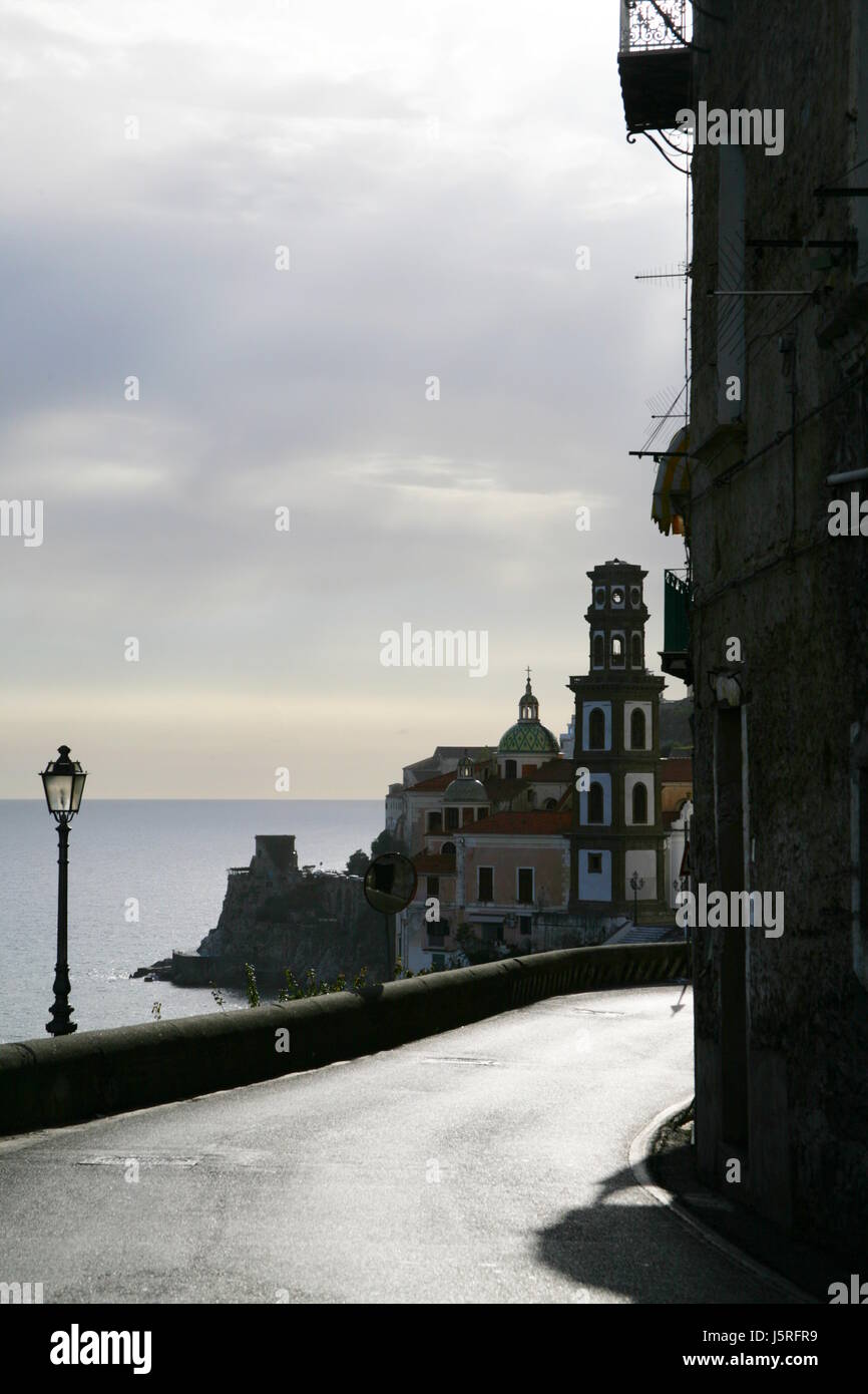 La chiesa ospita montagne europa contatore porto-light costa porti a lanterna Foto Stock