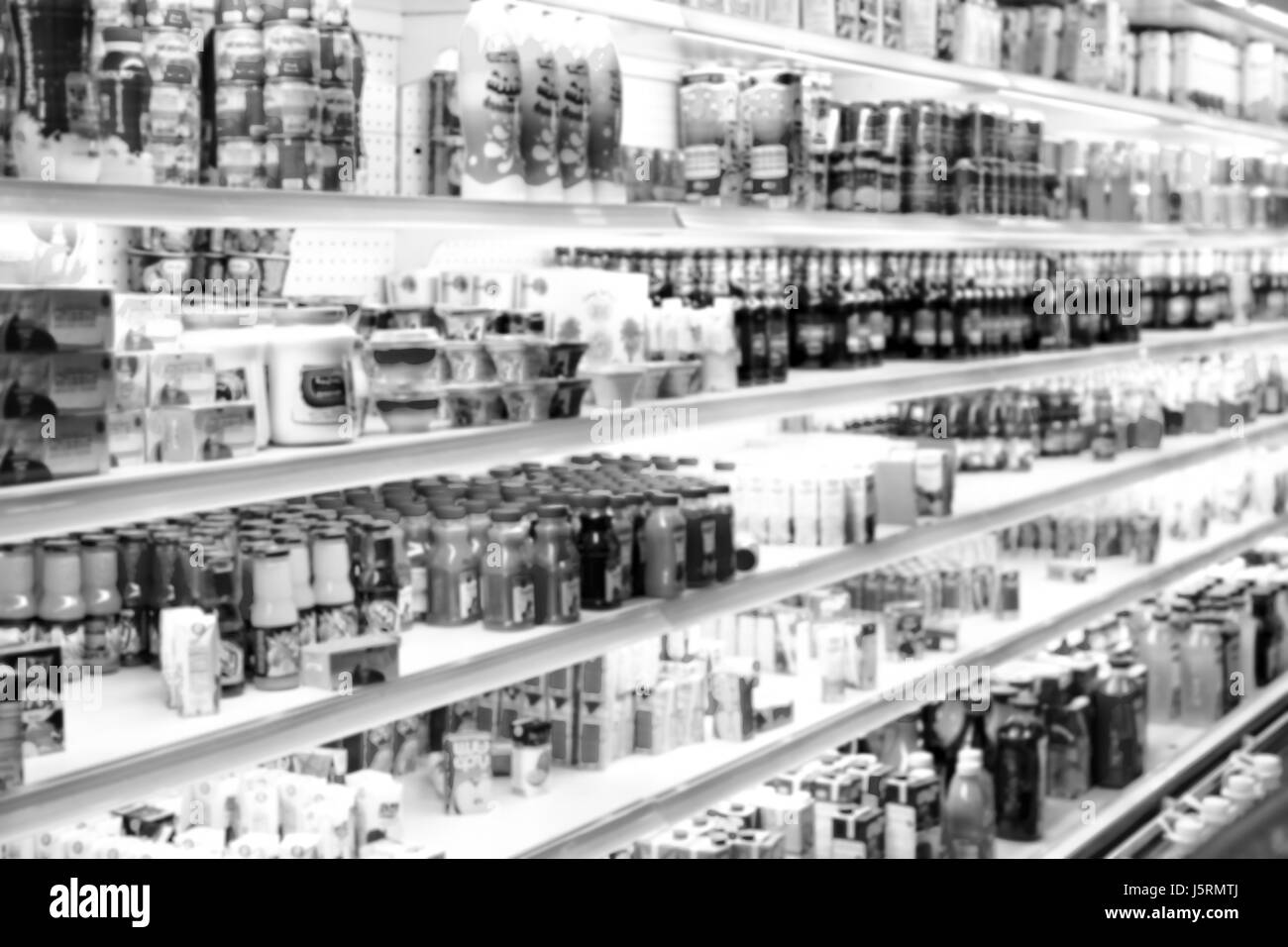 Piena di colori sfumati nel supermercato come shopping concetto di sfondo Foto Stock