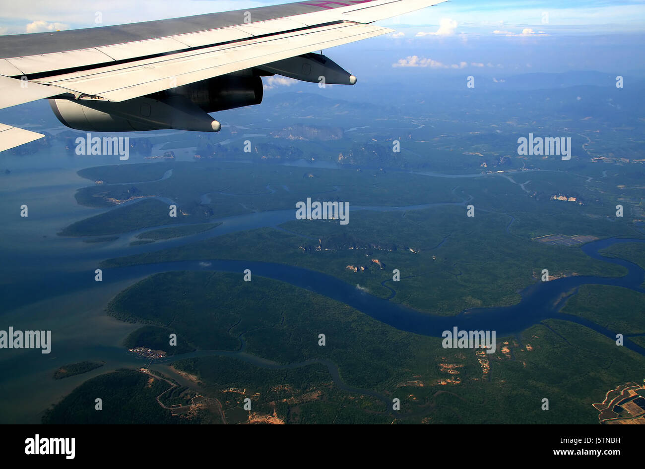 Ala di volo thailandia aereo aereo aereo aereo acqua salata oceano mare Foto Stock