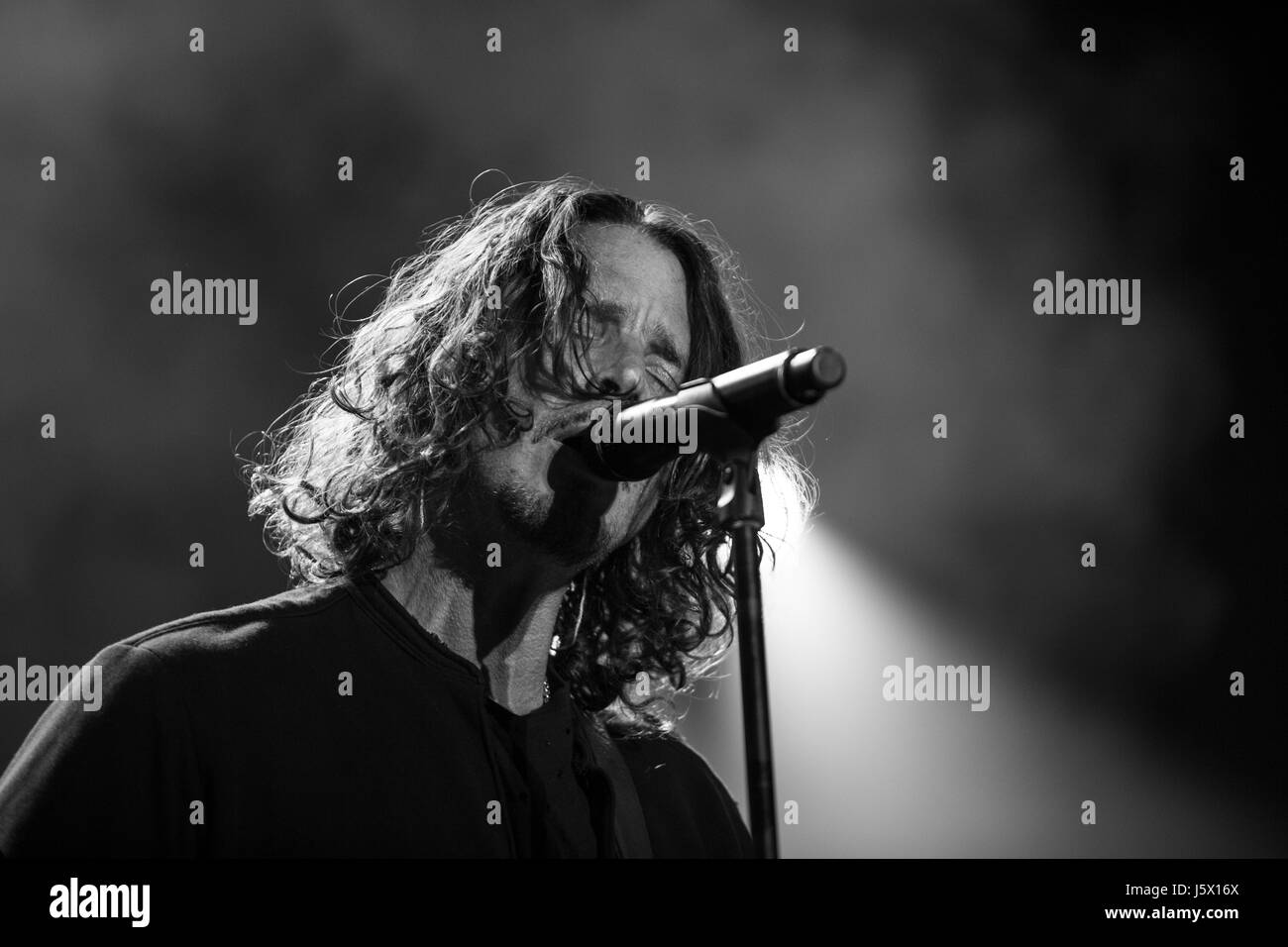 Chris Cornell suona con Soundgarden in Kitchener, Ontario, Canada, luglio 11, 2015 Foto Stock