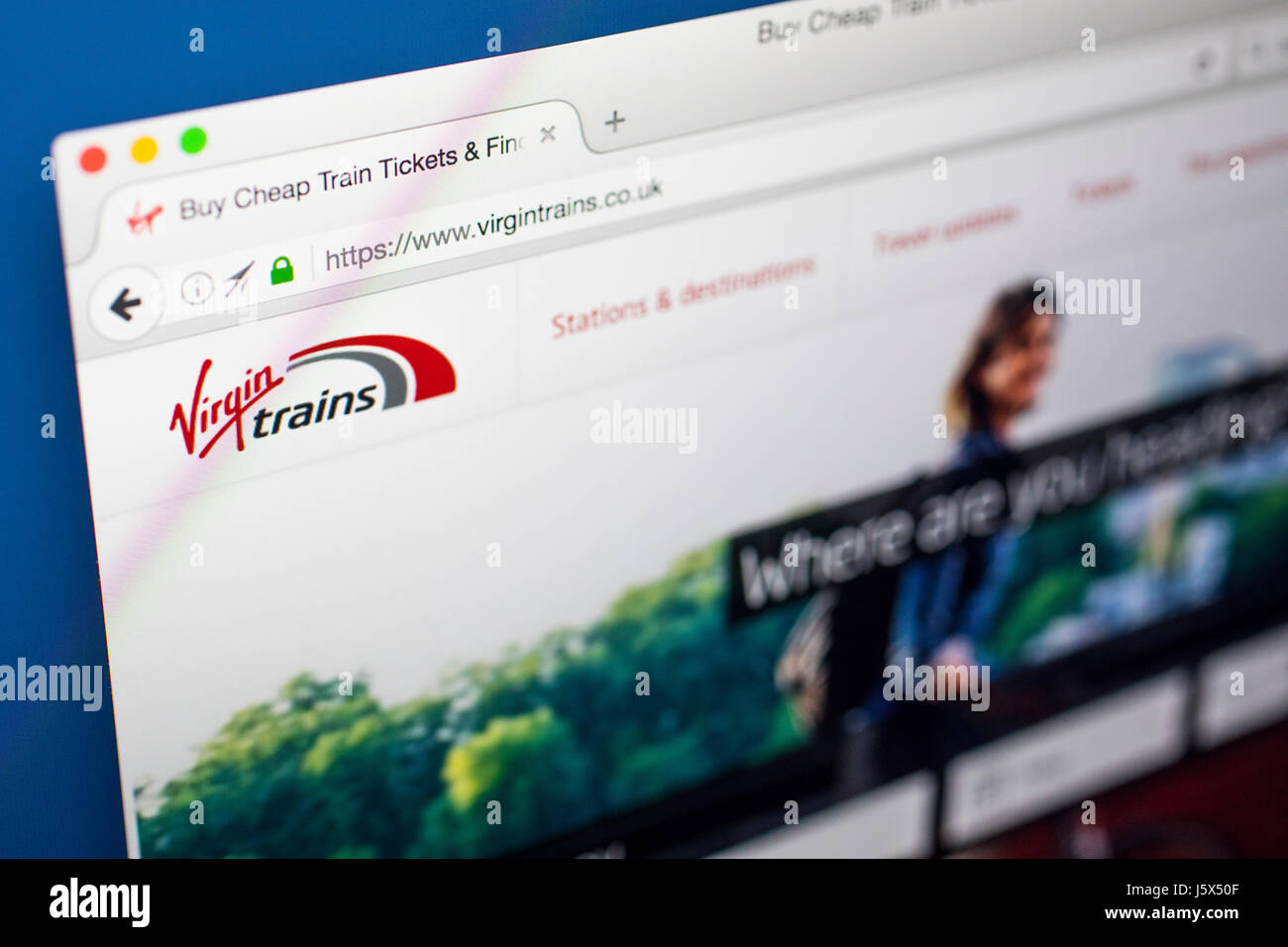 LONDON, Regno Unito - 17 Maggio 2017: la homepage del sito ufficiale di Virgin Trains, visualizzate sullo schermo di un computer, il 17 maggio 2017. Foto Stock