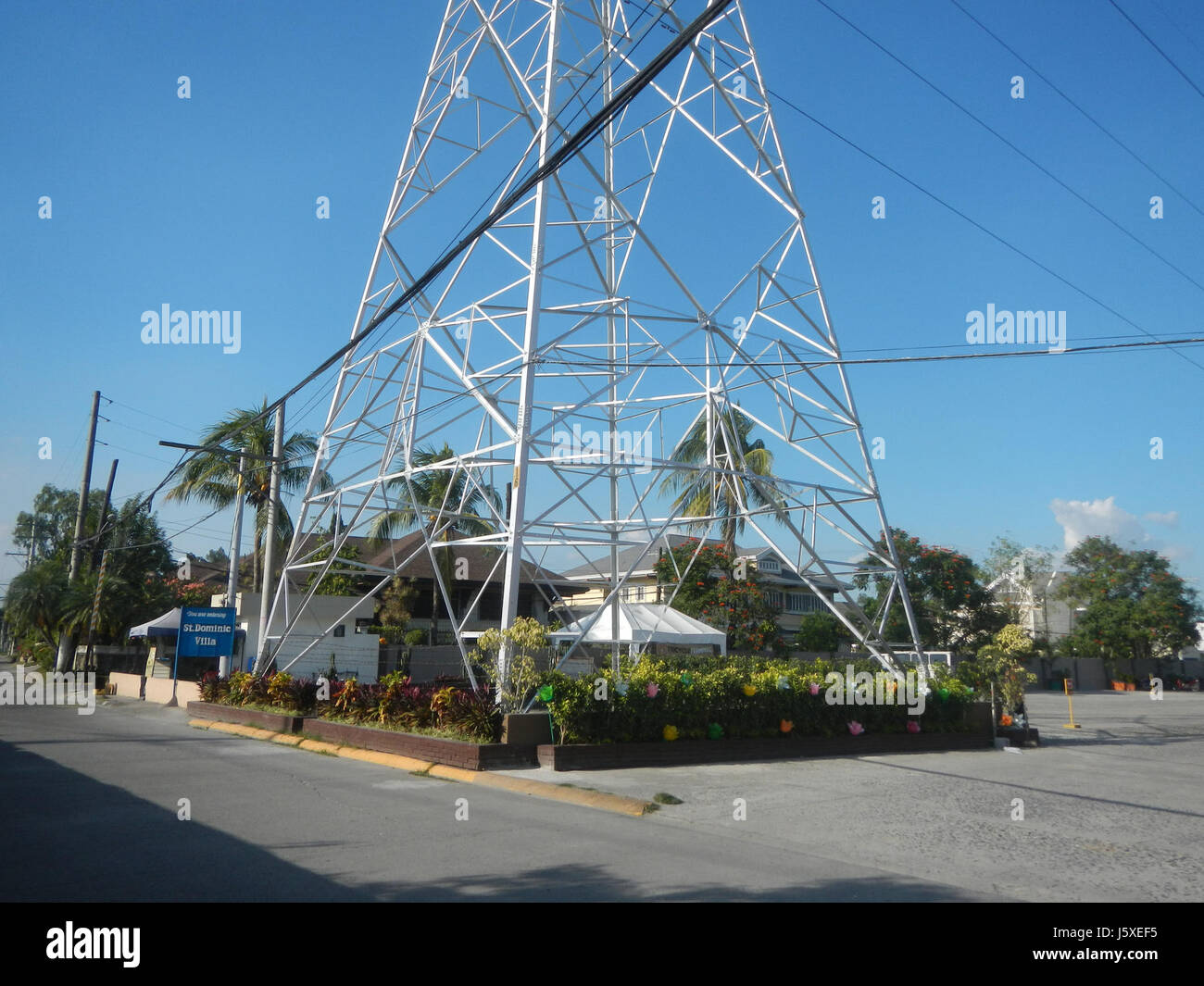 Si riferisce a una località a San Fernando, Pampanga, Filippine, lungo la MacArthur Highway, con specifico riferimento a un sito nel centro della città. Foto Stock