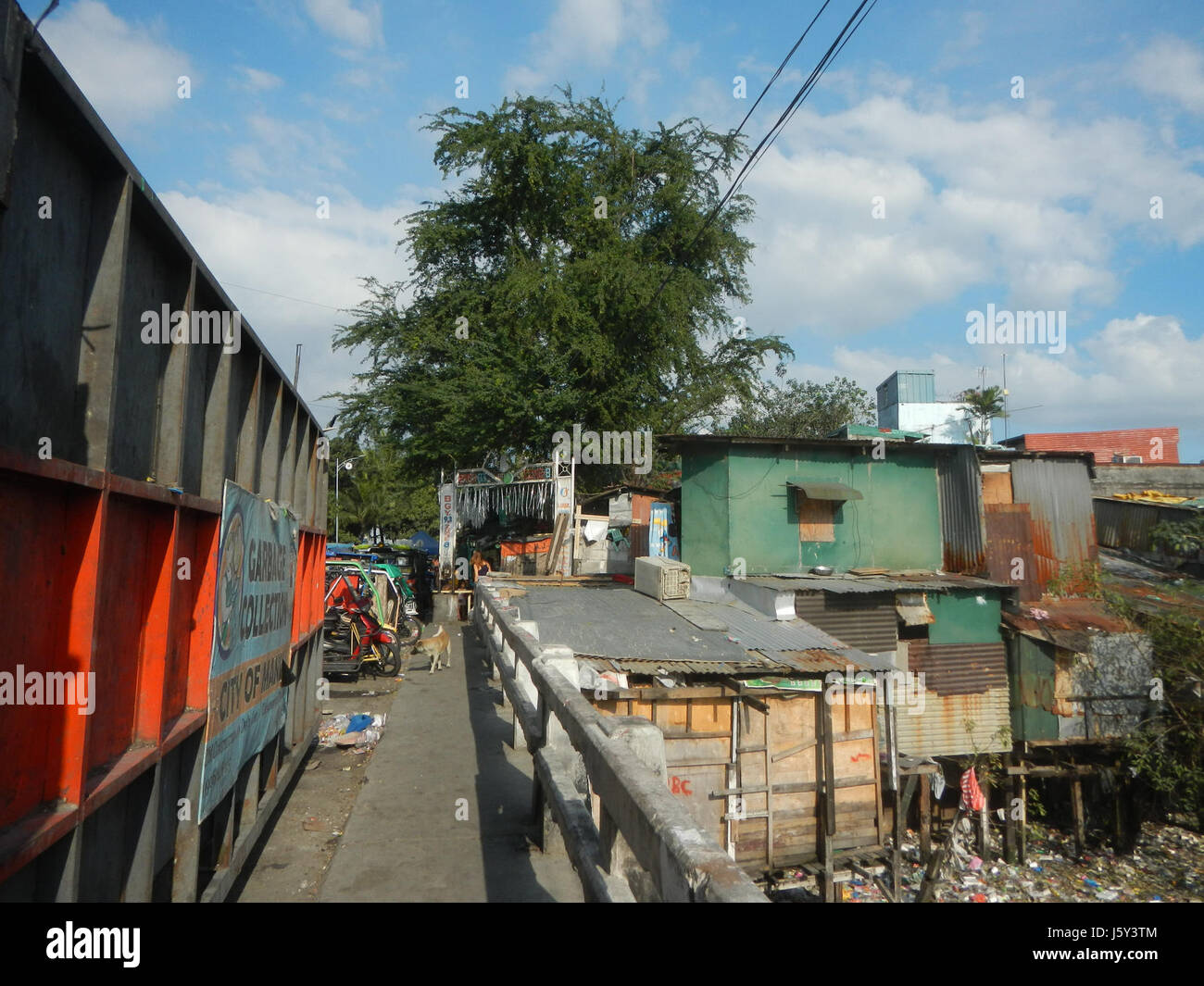0369 C-46 Road Capulong Raxabago strade Bridge Estero de Vitas Tondo, Manila Foto Stock