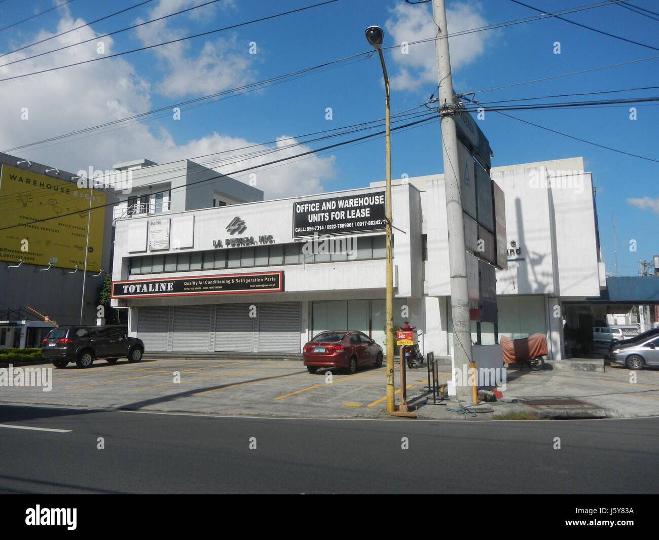 03543 Magallanes San Lorenzo Chino Roces Avenue Bangkal Box canale sotterraneo di Makati City 01 Foto Stock