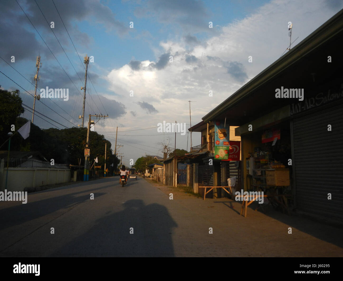02797 Torri campane di San Luigi Gonzaga Chiesa San Luis Candaba Pampanga strade 03 Foto Stock