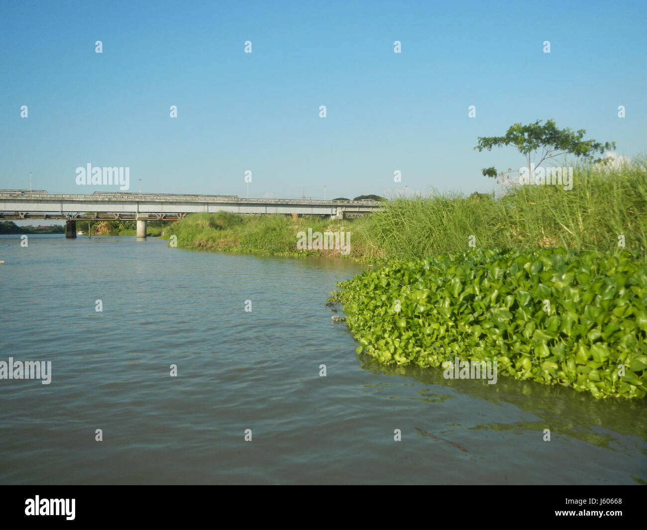 0206 Vecchio Nuovo Sulipan Apalit ponti Calumpit Bulacan Fiume Pampanga distretti 2017 07 Foto Stock
