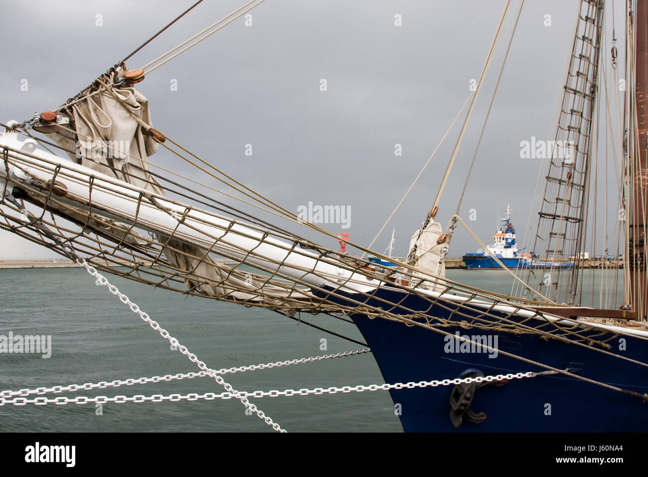 Porto la nave a vela Barca a Vela Barca a vela barca a remi in barca nave natante Foto Stock