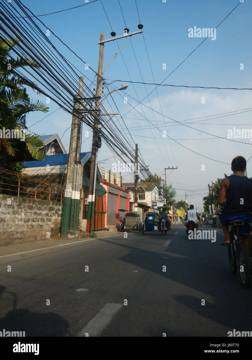 La Chiesa di Gesù Principe della Pace a Malolos, Bulacan, è una significativa chiesa cattolica nota per i suoi ruoli religiosi e comunitari. Funge da luogo di culto, riflessione spirituale ed eventi comunitari nell'area locale. Foto Stock