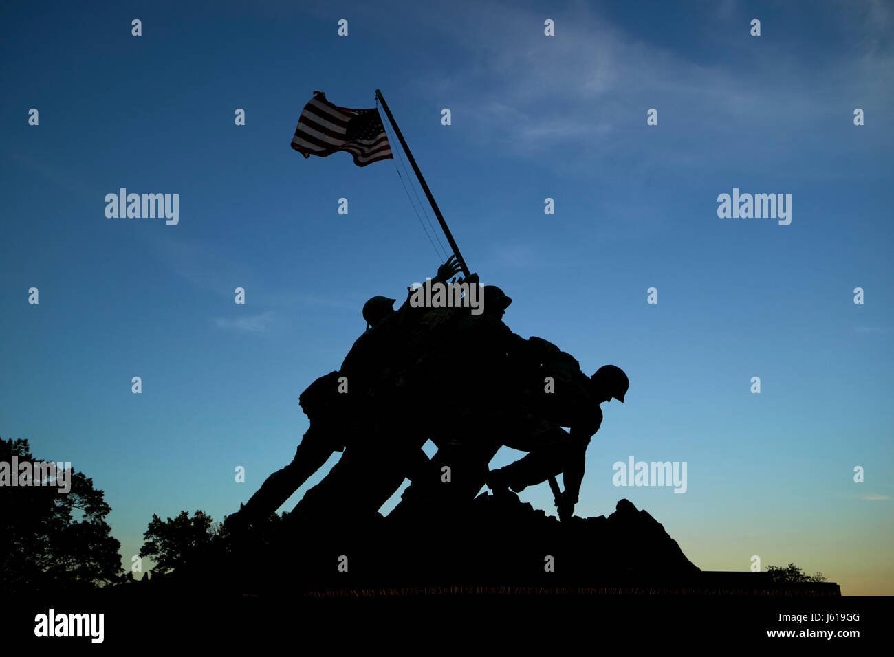 Silhouette di gli Stati Uniti marine corps War Memorial Iwo Jima statua Washington DC USA Foto Stock