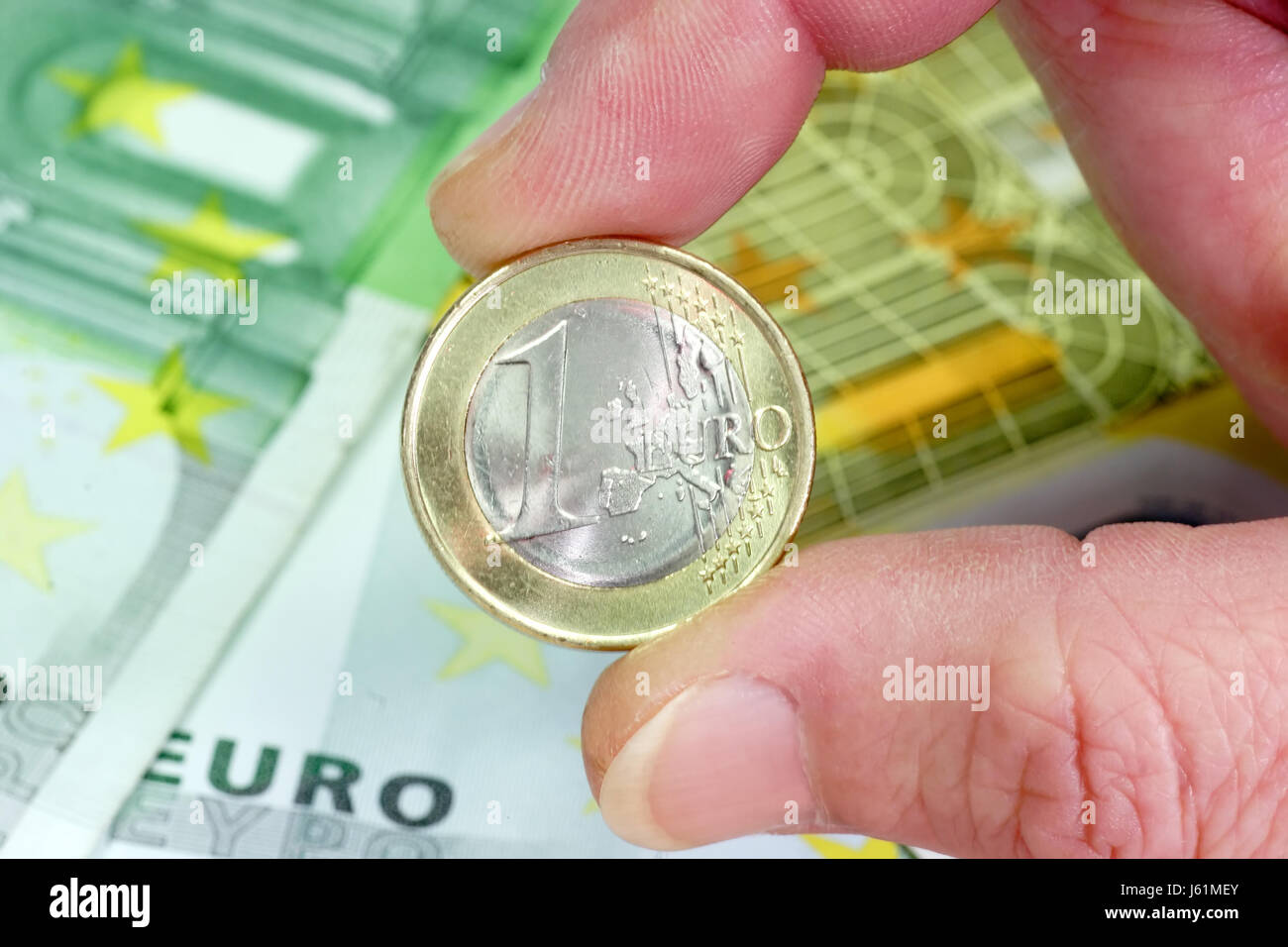 Dito valuta euro banconote note proprie fatture a freddo di cassa di denaro contante in Foto Stock