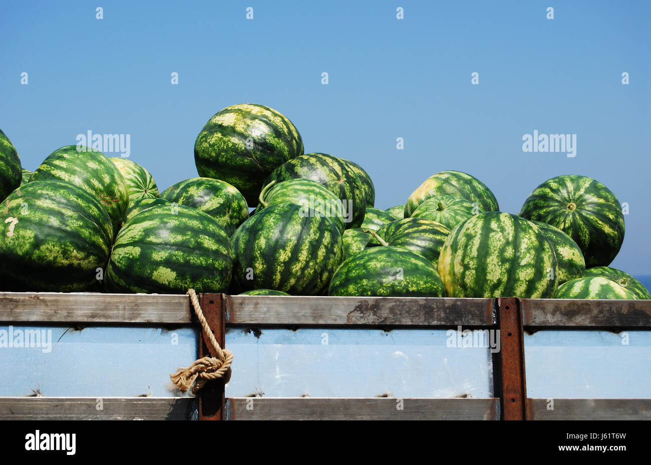 Estate summerly carica striato di meloni angurie autocarro autocarro pesante disco Foto Stock