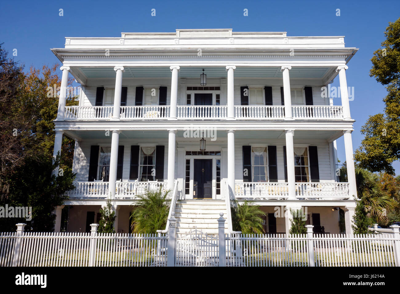 Beaufort South Carolina,Lowcountry,Southern,National Historic Landmark District,Bay Water Street,Lewis Reeve Sams House,1852,preservation,home,house h Foto Stock