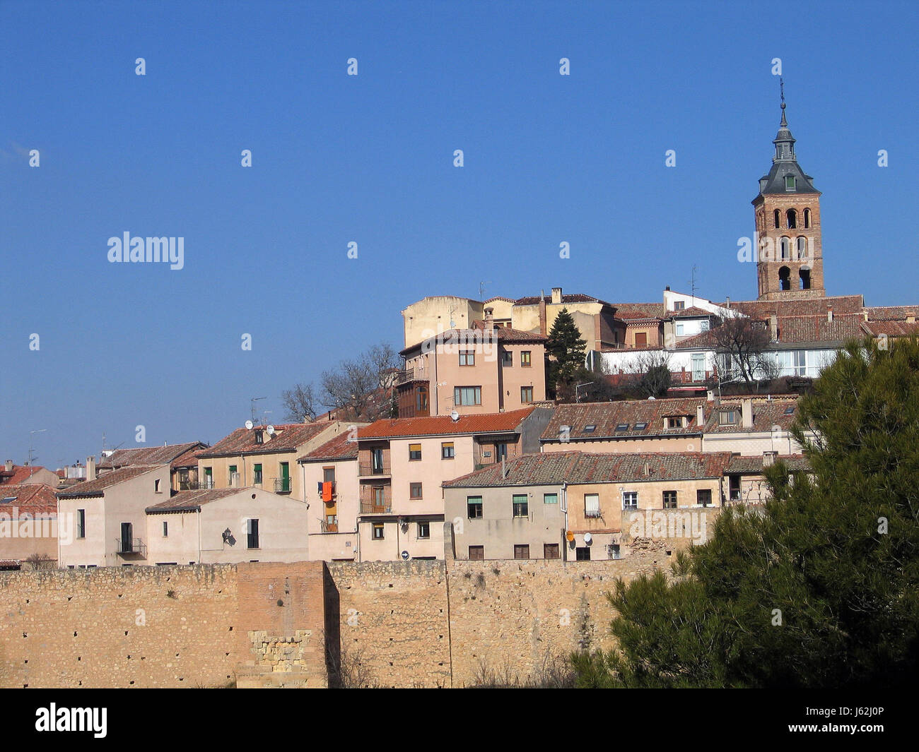 Spagna parete della città medievale torre inverno città vecchia patrimonio culturale mondiale Foto Stock