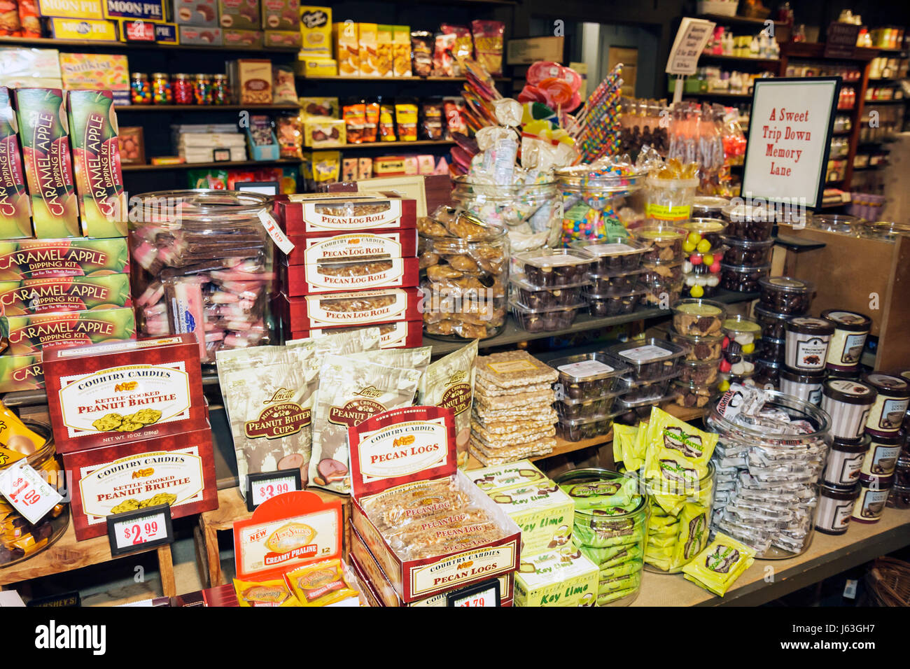Michigan Stevensville, Cracker Barrel, ristorante, ristoranti, cibo, caffè, cucina casalinga, negozio di campagna, catena nazionale, tema, americana, foo Foto Stock