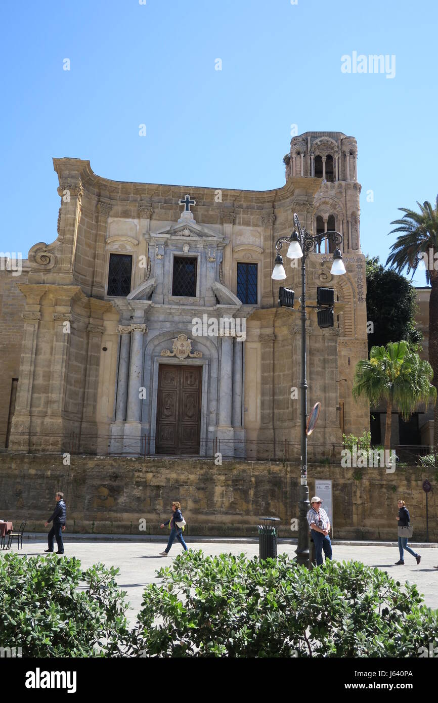 Chiesa della Martorana, un comune del sud Italia e della Sicilia variante di medio periodo bizantino chiesa di stile. Foto Stock
