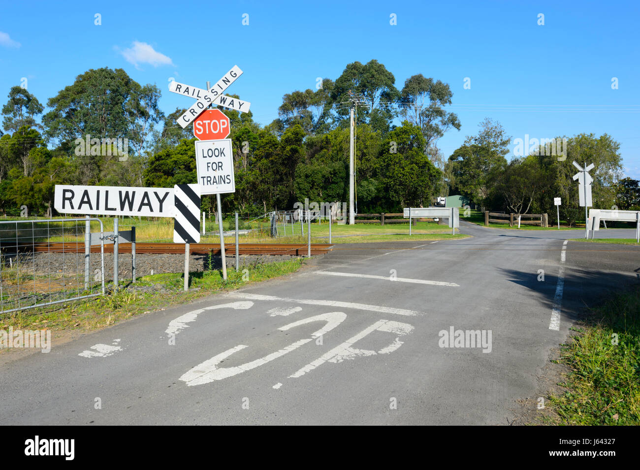 Rural incrocio ferroviario, Berry, Nuovo Galles del Sud, NSW, Australia Foto Stock