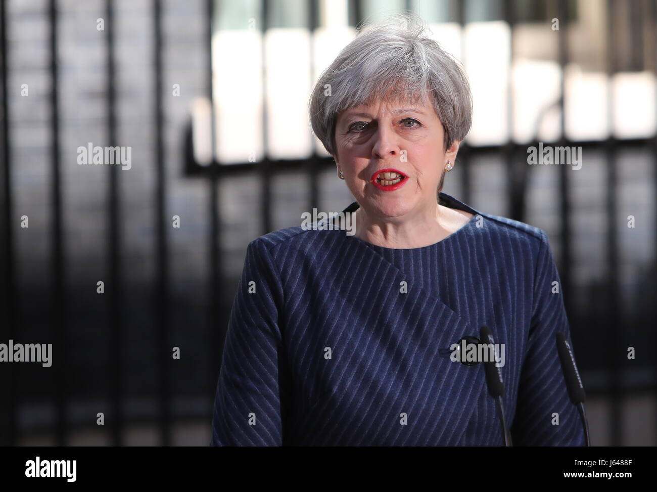 Primo Ministro del Regno Unito Theresa Maggio chiede lo svolgimento delle elezioni generali che si terranno il 8 giugno, 2017 dotate di: Theresa Maggio dove: Londra, Regno Unito quando: 18 Apr 2017 Credit: WENN.com Foto Stock