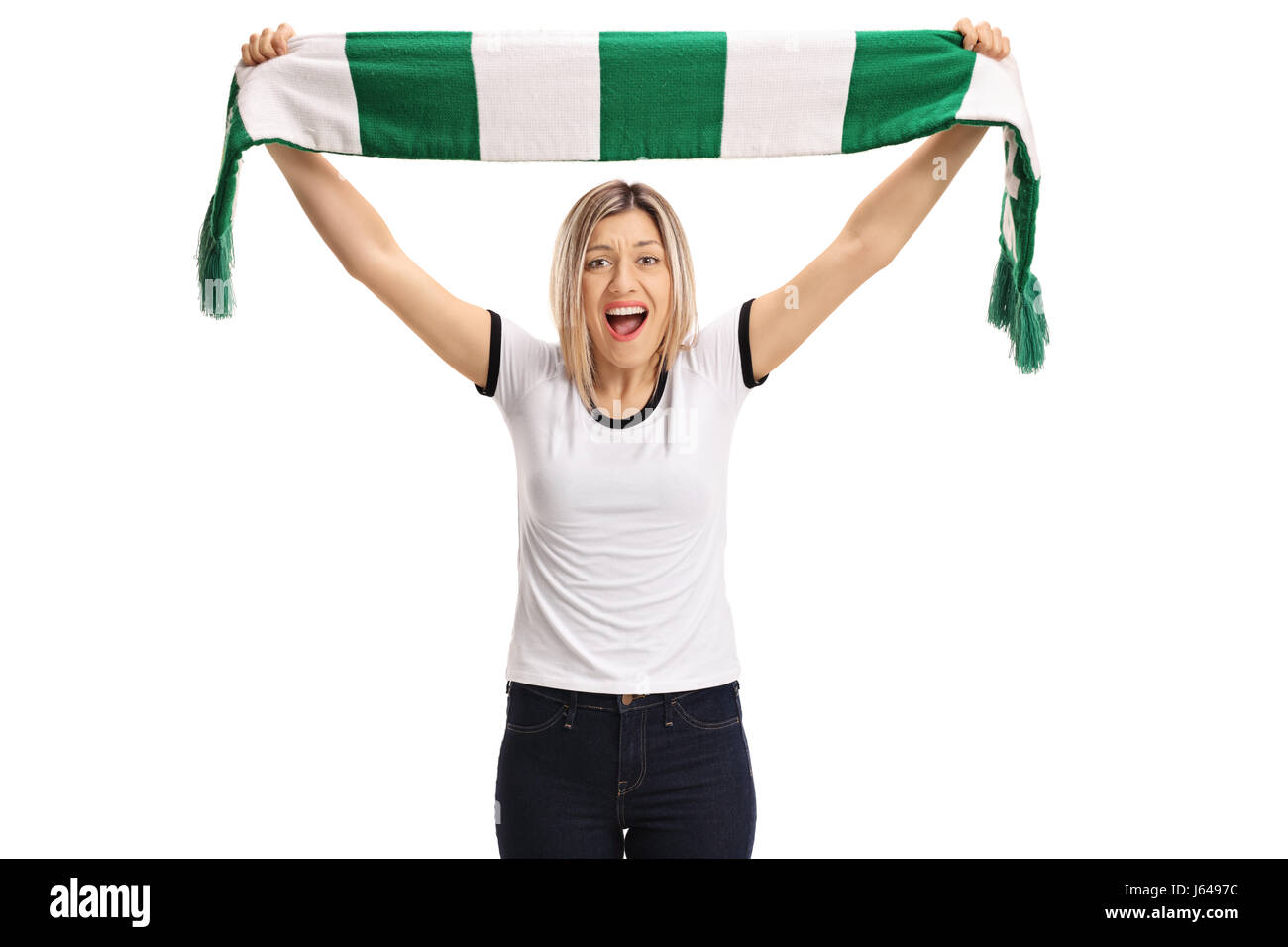 Il piacere di calcio femminile fan tenendo una sciarpa e rasserenanti isolati su sfondo bianco Foto Stock