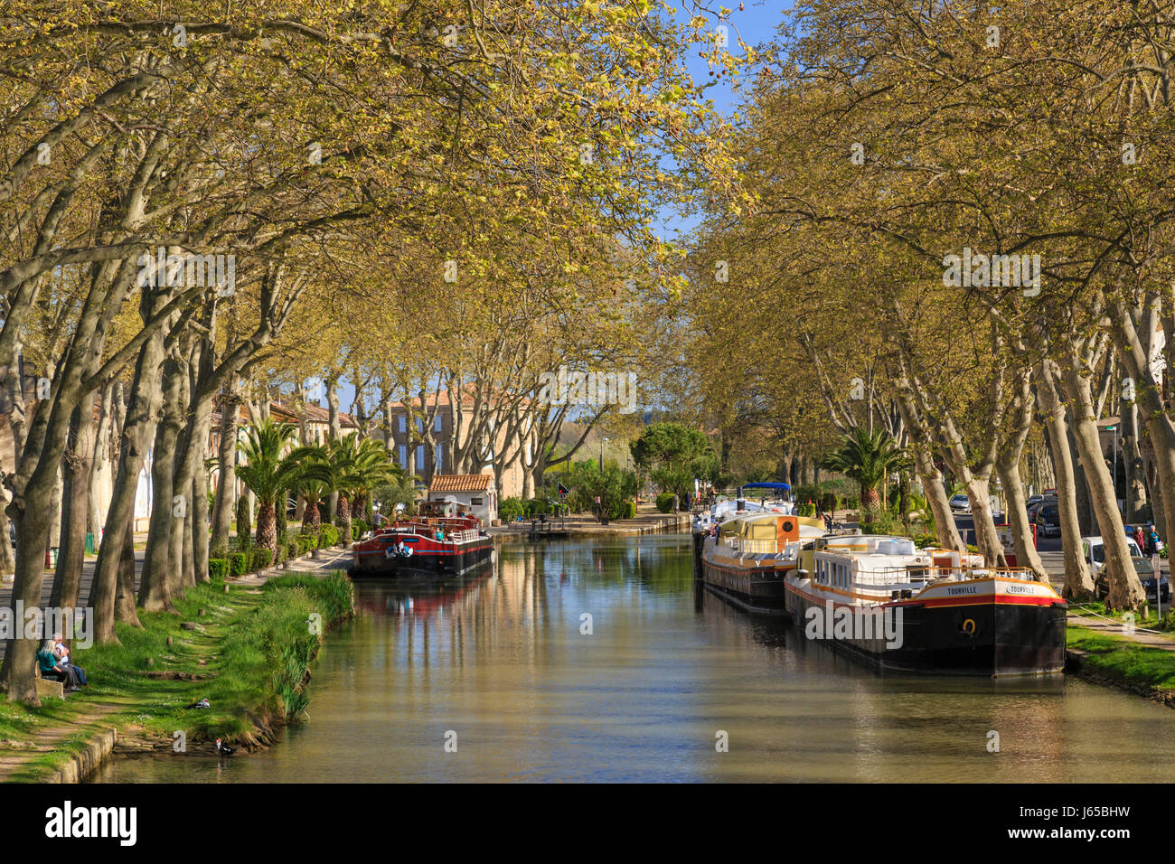 Francia, Aude, Salleles-d'Aude, Junction Canal o Junction Canal con il Robine, barche ormeggiate Foto Stock