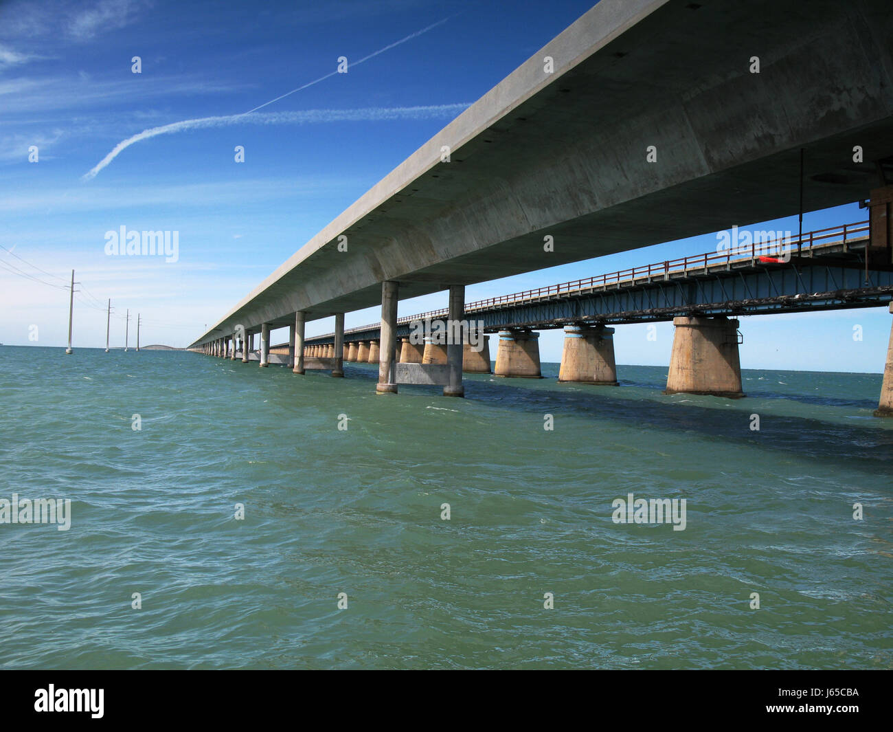 Ponte di calcestruzzo usa montante acqua ponte ponte di processore usa cemento Foto Stock