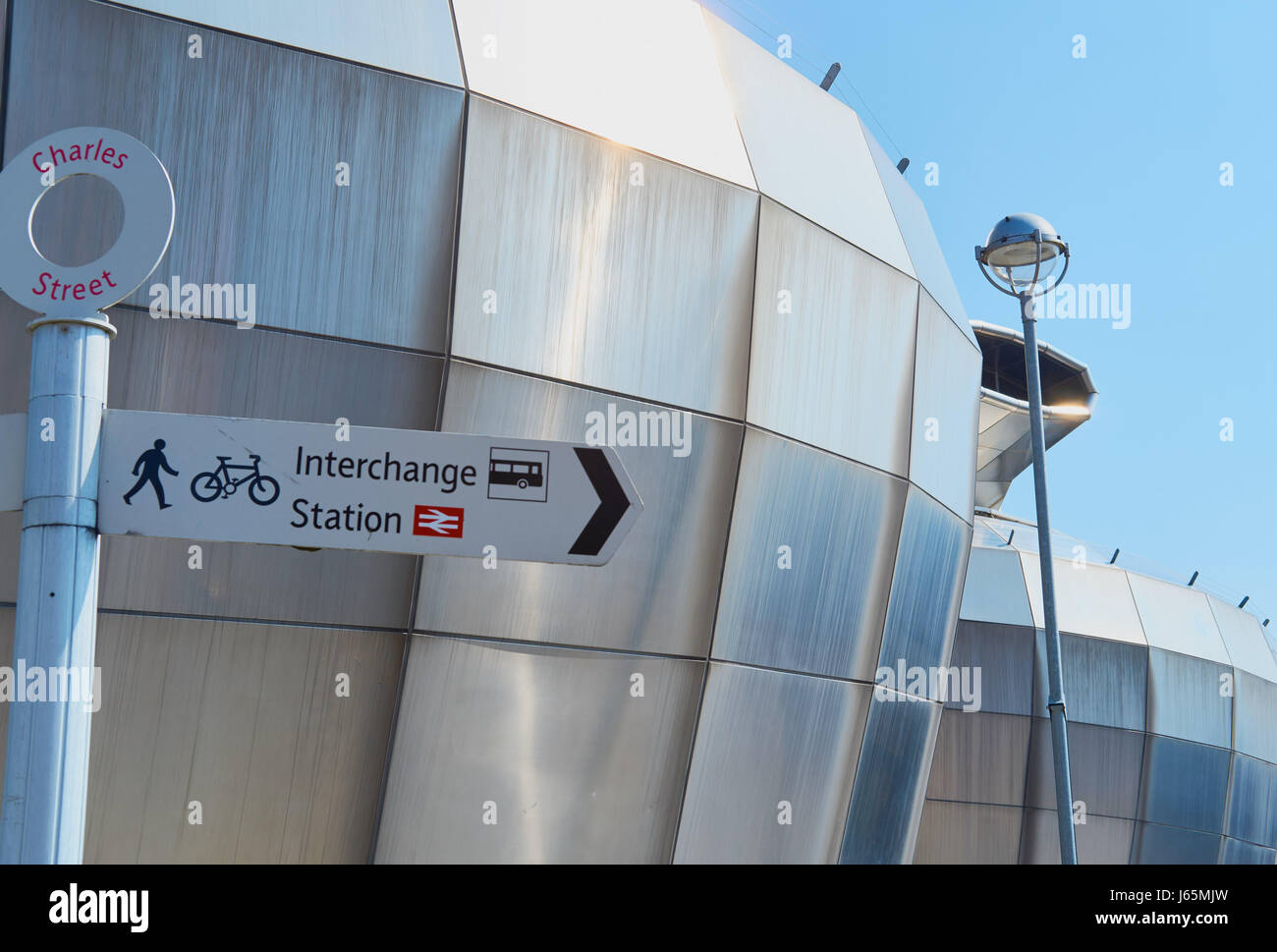 Acciaio inossidabile tamburi di Sheffield Hallam University Student Union (da Nigel Coates), Sheffield South Yorkshire, Inghilterra Foto Stock