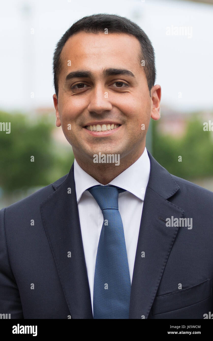 Torino, numerose istituzioni presenti al trentesimo mostra interattiva del Libro di Torino, che è già un boom della vendita dei biglietti surpassingly il Salone del Mobile di Milano. Nella foto Luigi Di Maio, politico italiano, vice del XVII legislatura della Repubblica italiana con le 5 stelle di movimento. Foto Stock