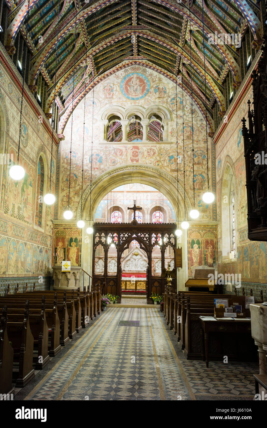 Il grandioso interno della chiesa di St. Michael, Garton sul Wolds, North Yorkshire, Inghilterra, Regno Unito Foto Stock