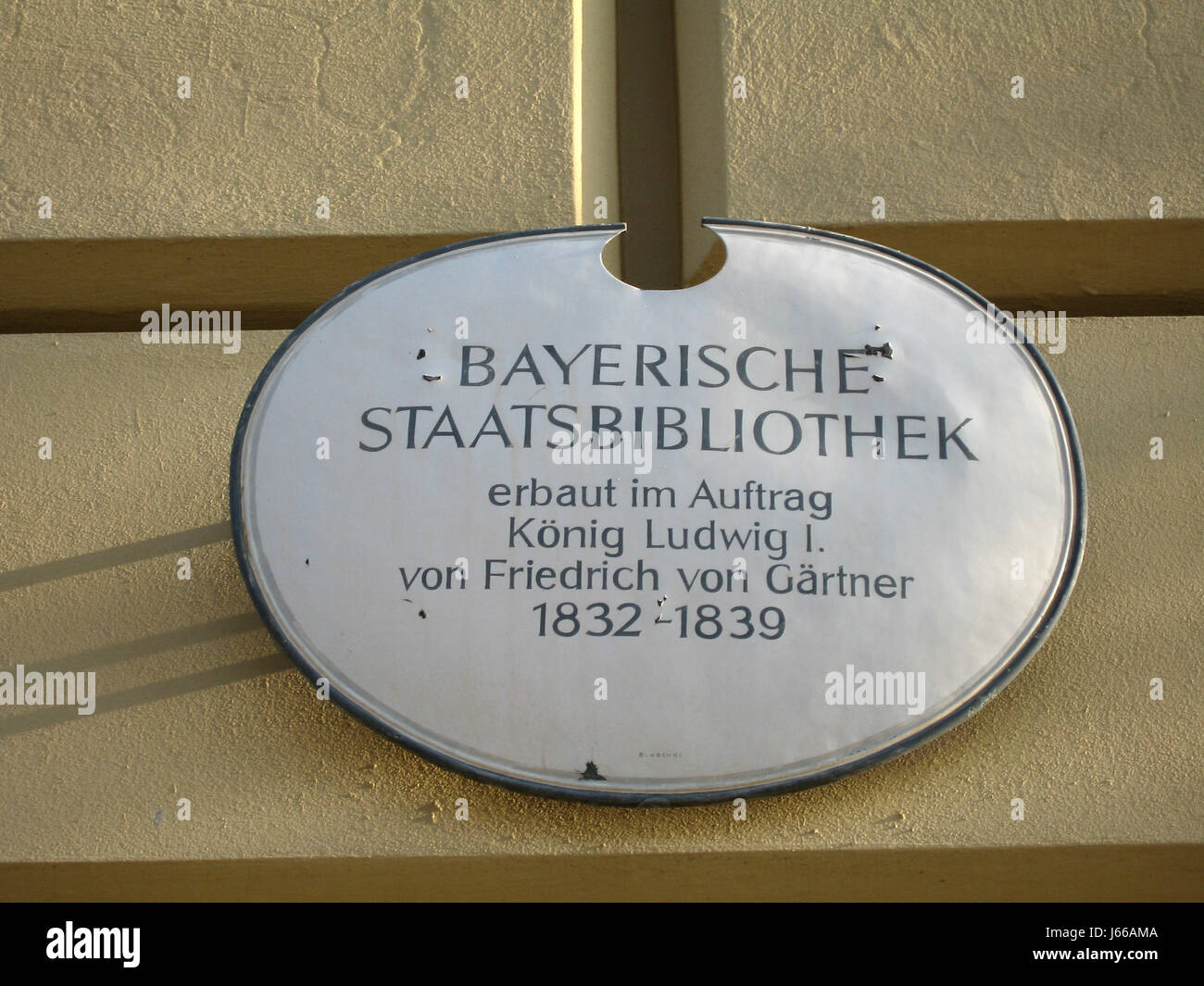 Libreria di monaco di baviera una lapide commemorativa parete blackboard ricordati di monaco di baviera giardiniere Foto Stock