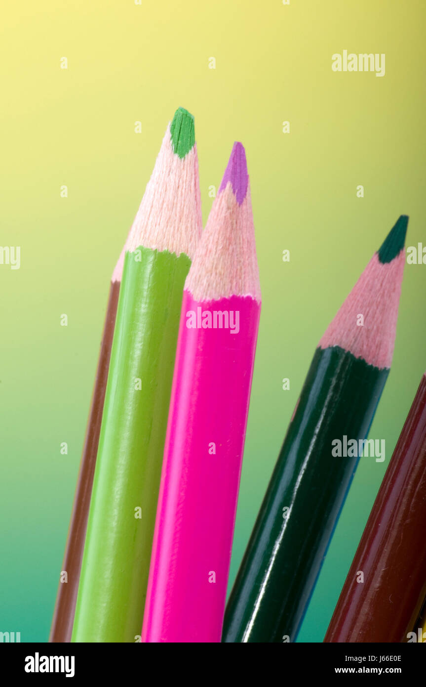 Progressione colorate matite colorate scuola istituzione educativa educational Foto Stock