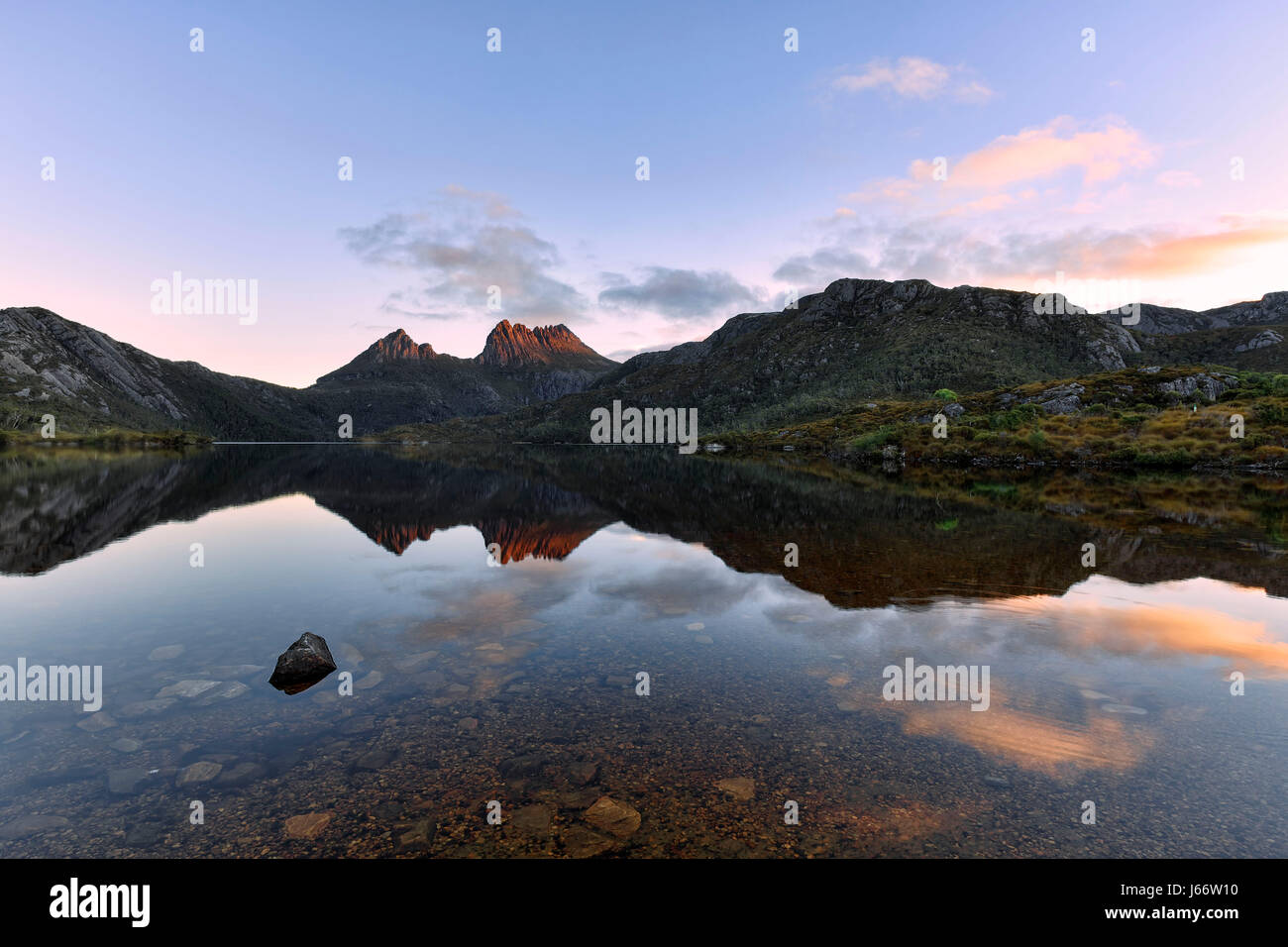 Cradle Mountain vista classica Foto Stock