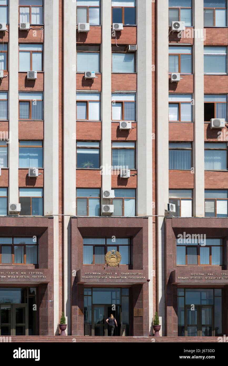 Tiraspol, Repubblica di Moldavia, entrata principale per il governo e il palazzo del parlamento Foto Stock