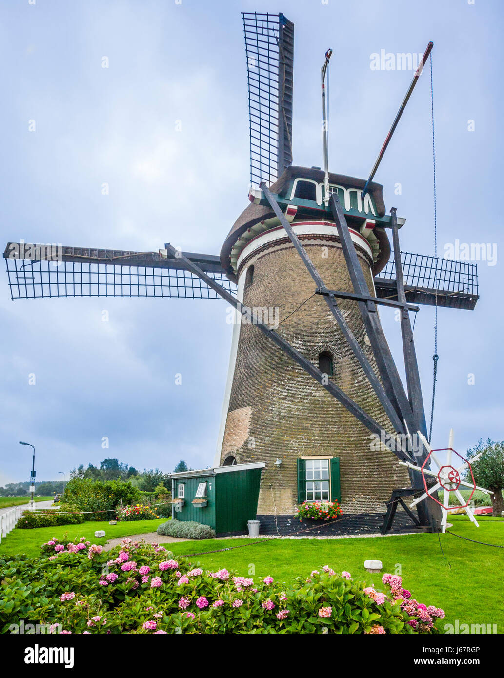 I Paesi Bassi centrali, provincia di Utrecht, Kooiwijkse Molen, mulino a vento a Wijk bij Duurstede Foto Stock