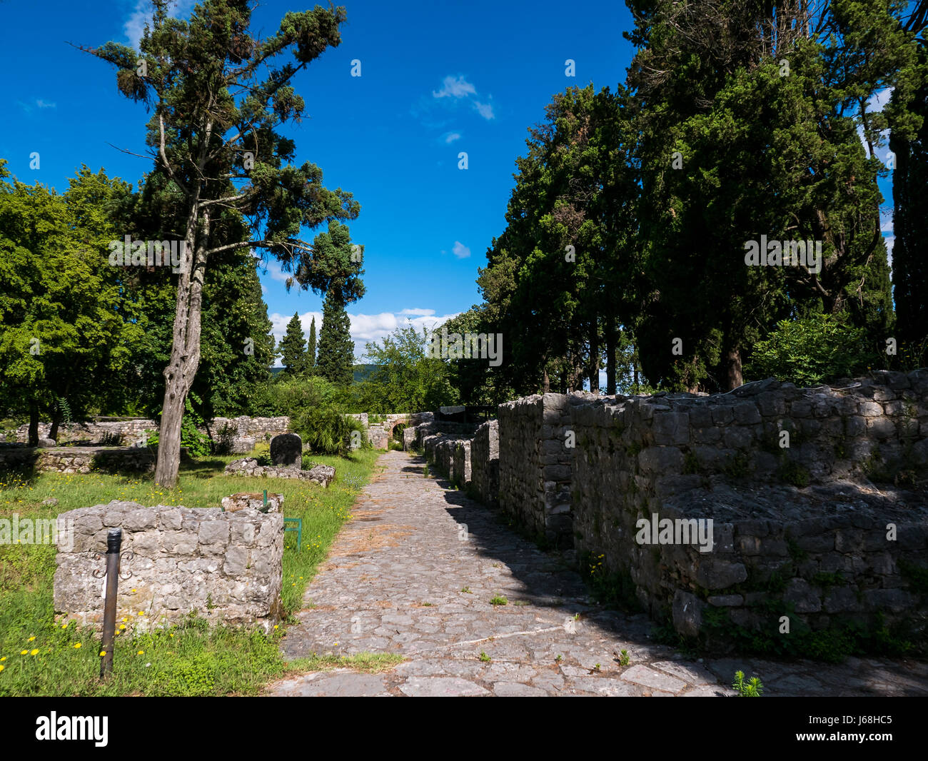 Capljina, Bosnia Erzegovina - 17 Luglio 2016 - resti di villa romana rustica dall'inizio del IV secolo in Capljina, Bosnia e Erzegovina, su Foto Stock
