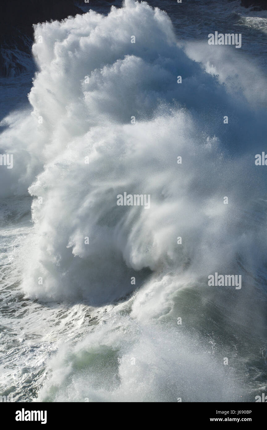 Wave tempesta meteo frattura di rottura rottura frazione gale grande enorme di grandi dimensioni Foto Stock
