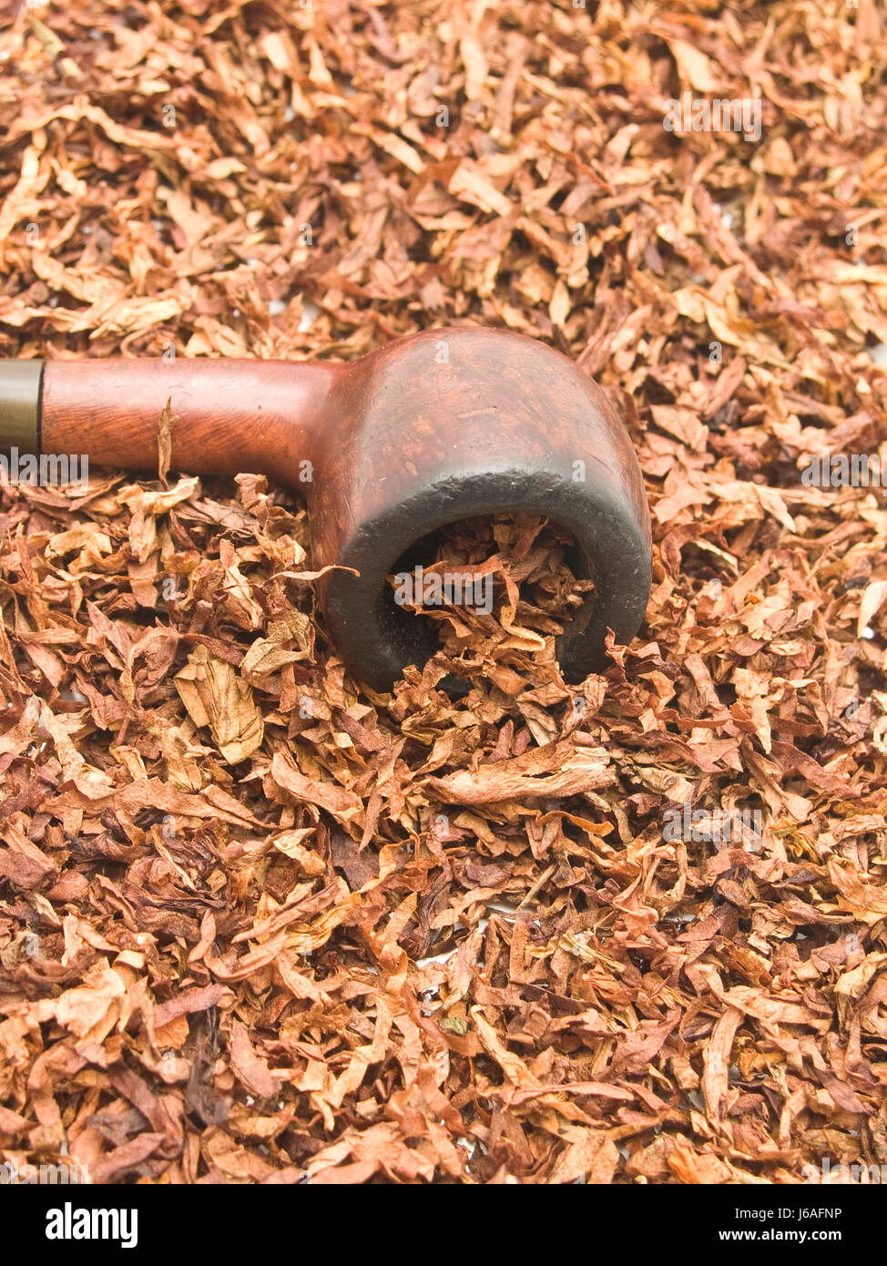 Oggetto tubo di legno fumatore odore di fumo tubo di fumo oggetto bruno marrone Foto Stock