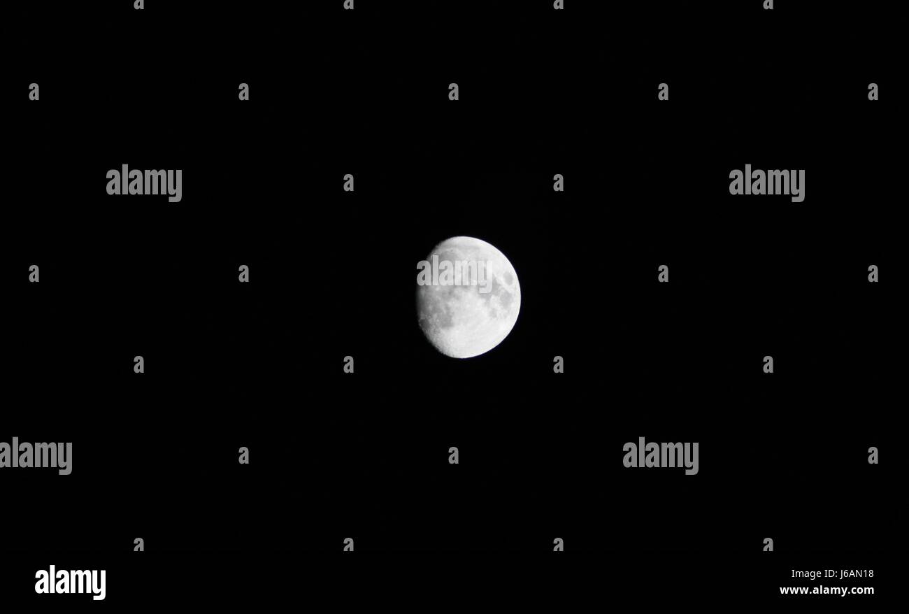 Shine brilla luminosa luce della Lucent Technologies serena notte luminosa luna notturna Foto Stock