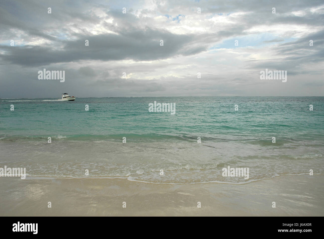 Cloud horizon beach mare spiaggia mare orizzonte nubi tropicali Foto Stock