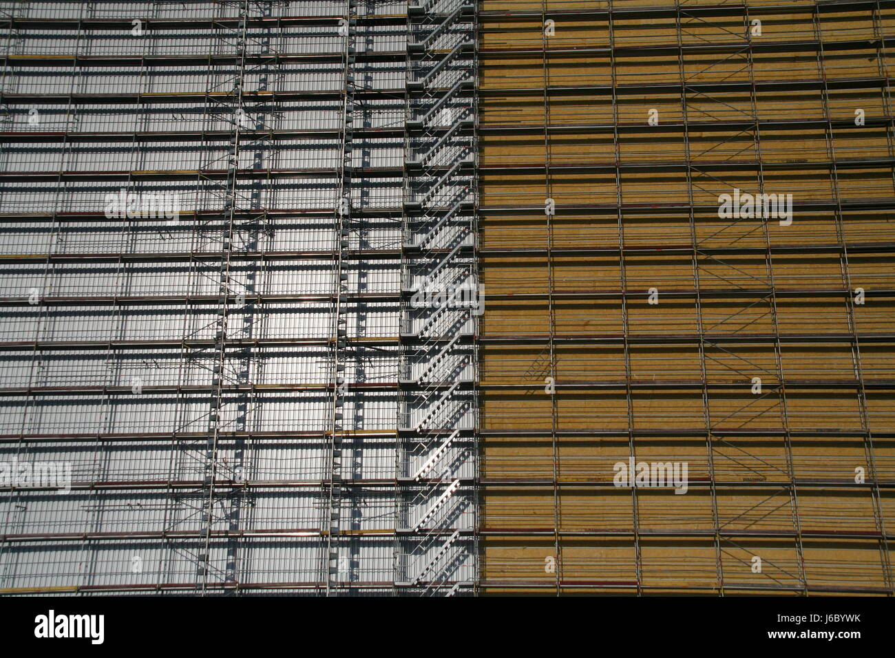 Hall scale house facciata di edificio impalcatura ponteggio alluminio real Foto Stock