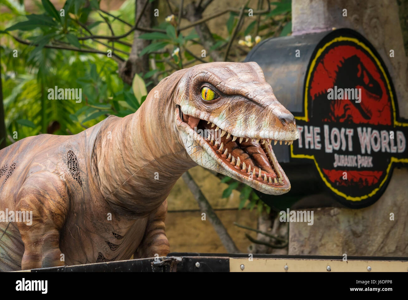 UNIVERSAL STUDIOS SINGAPORE - 2 Febbraio 2017 : T-Rex modello presso gli Universal Studios di Singapore. Foto Stock
