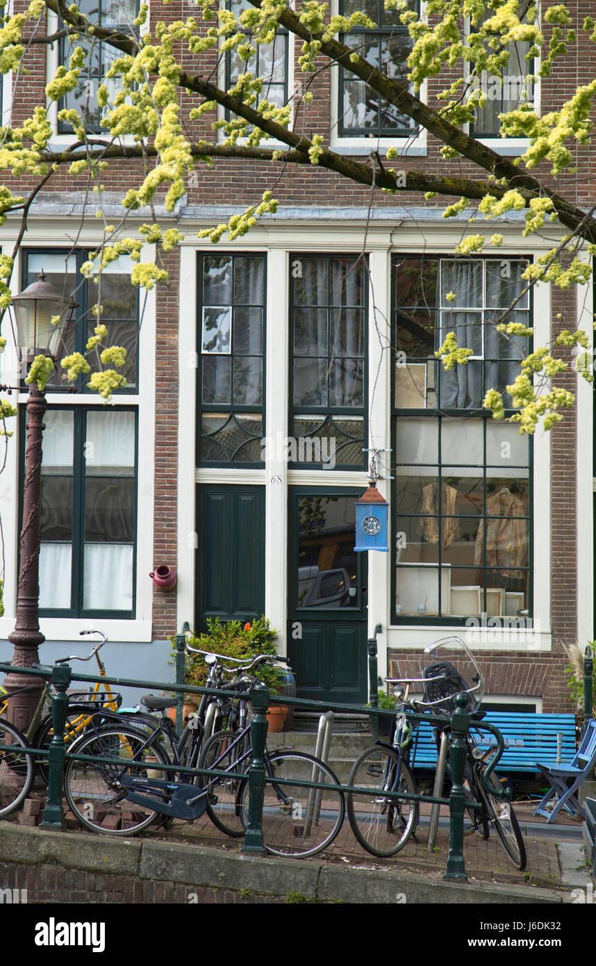 Casa sul Canale Egelartiersgracht, Amsterdam, Paesi Bassi Foto Stock